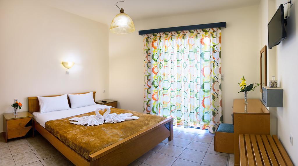 Nicolas Hotel Jeorjúpoli Kültér fotó